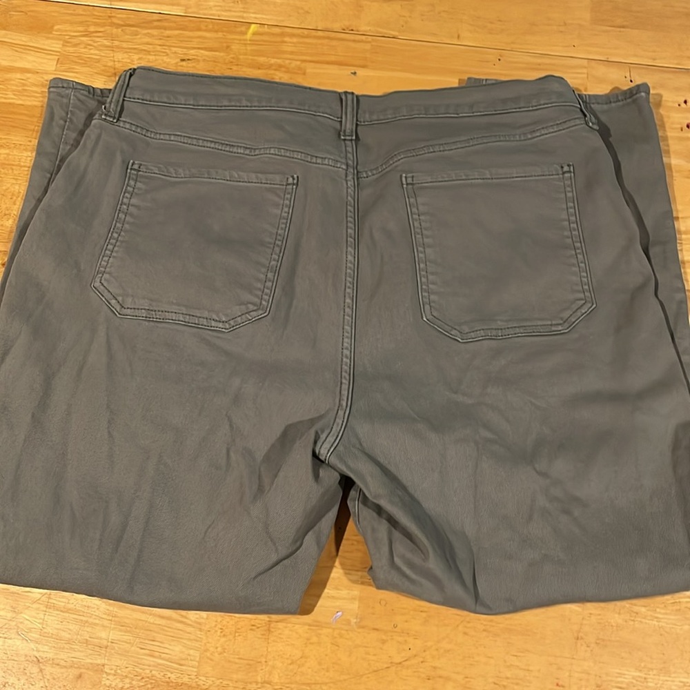 💚#2560 EUC Old Navy High-Waisted Sky-Hi Straight Plus-Size Jeans - Picture 6 of 6
